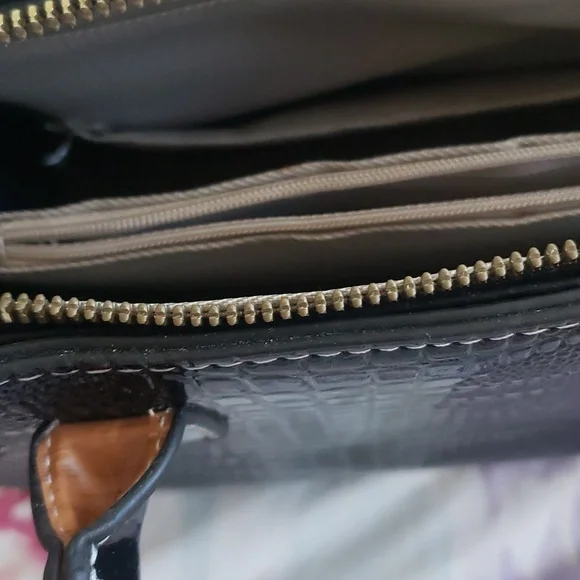 Small Black Purse - Picture 9 of 14